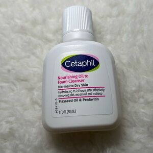 Cetaphil Nourishing Oil To Foam Cleanser Normal To Dry Skin Mini NEW
